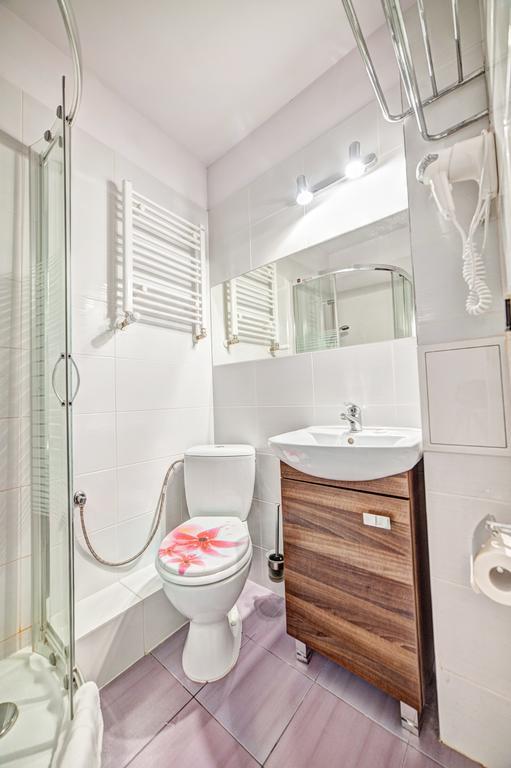 Ttrooms Poznan Ngoại thất bức ảnh